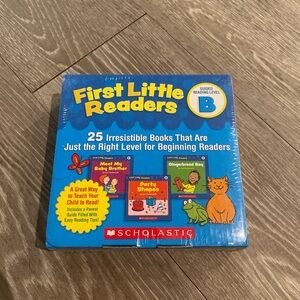 Scholastic First Little Readers Set - Blue and Red